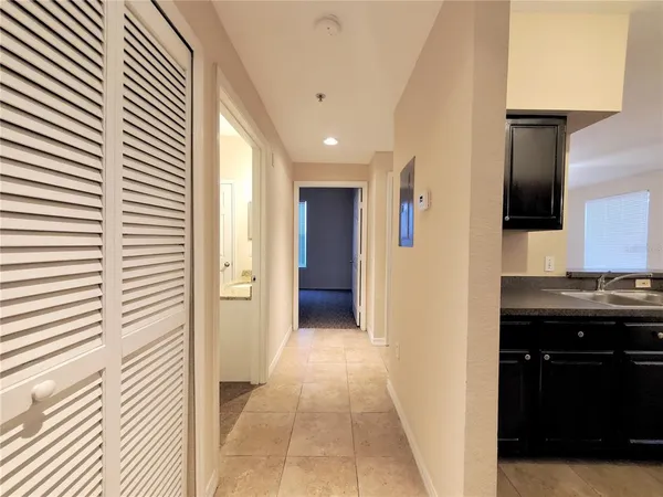 $1,599 | 6029 Westgate Drive, Unit 712, Orlando, FL 32835