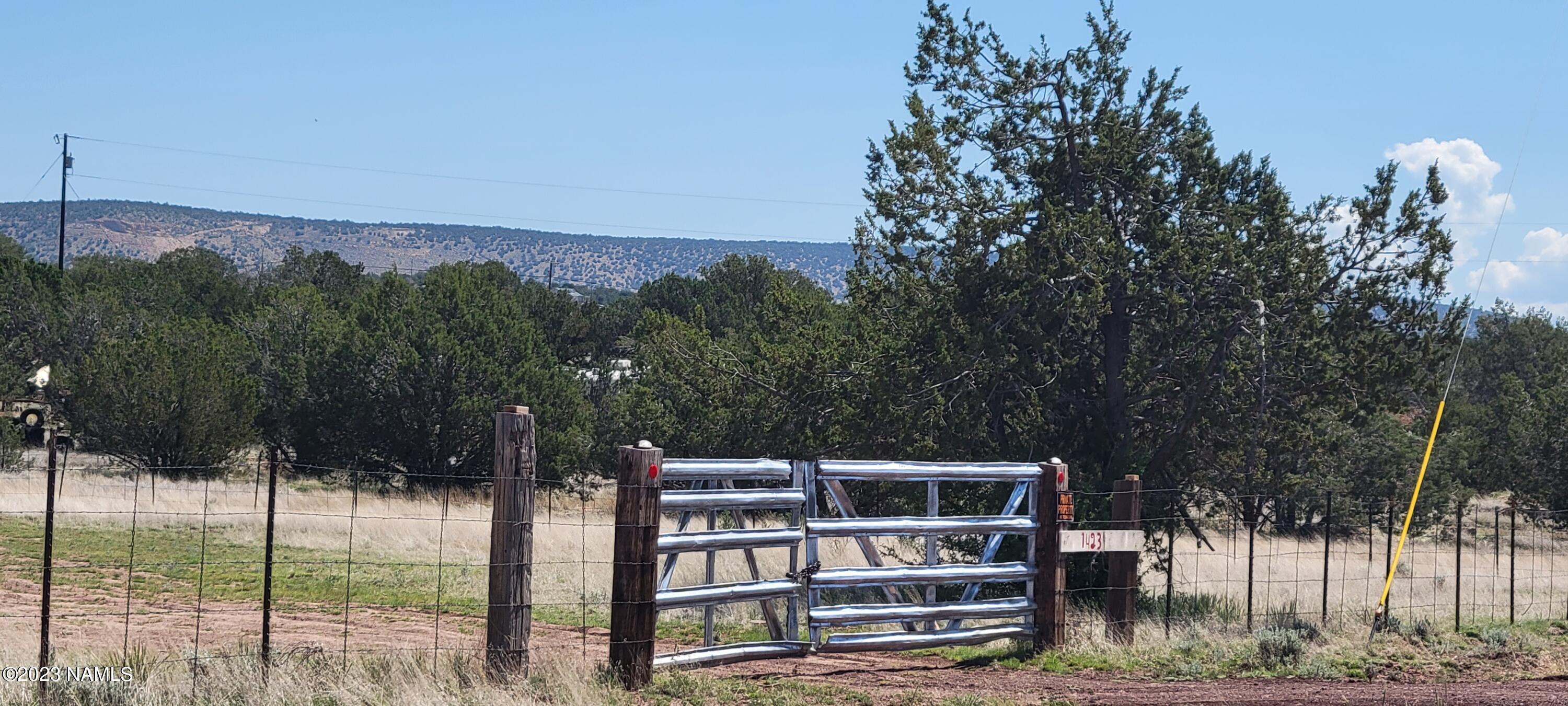 1423 West Cyn Road Williams, AZ 86046 - Photo 2 of 25 20230519_101635