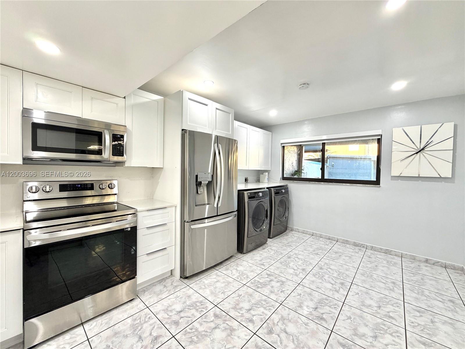 8155 West 9th Court Hialeah, FL 33014 - Photo 12 of 47