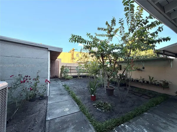 $525,000 | 8155 West 9th Court, Hialeah, FL 33014