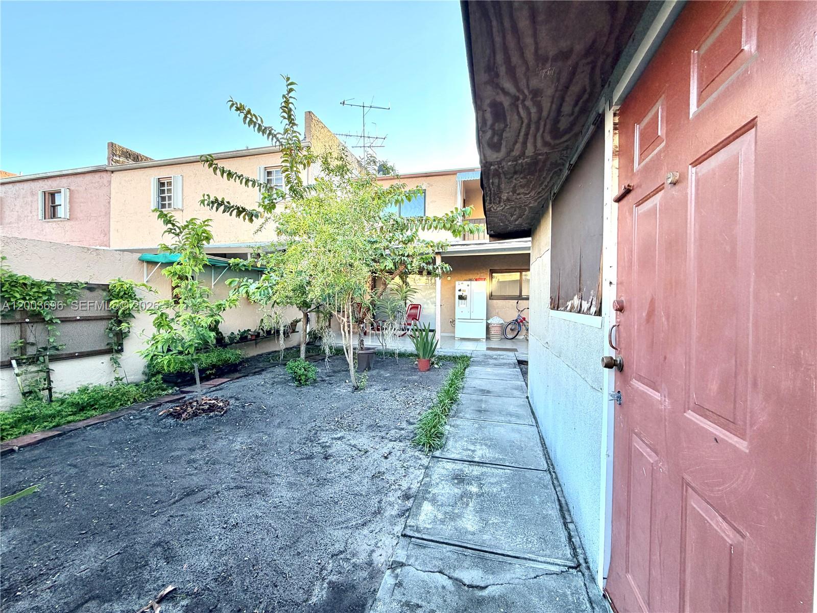 8155 West 9th Court Hialeah, FL 33014 - Photo 44 of 47