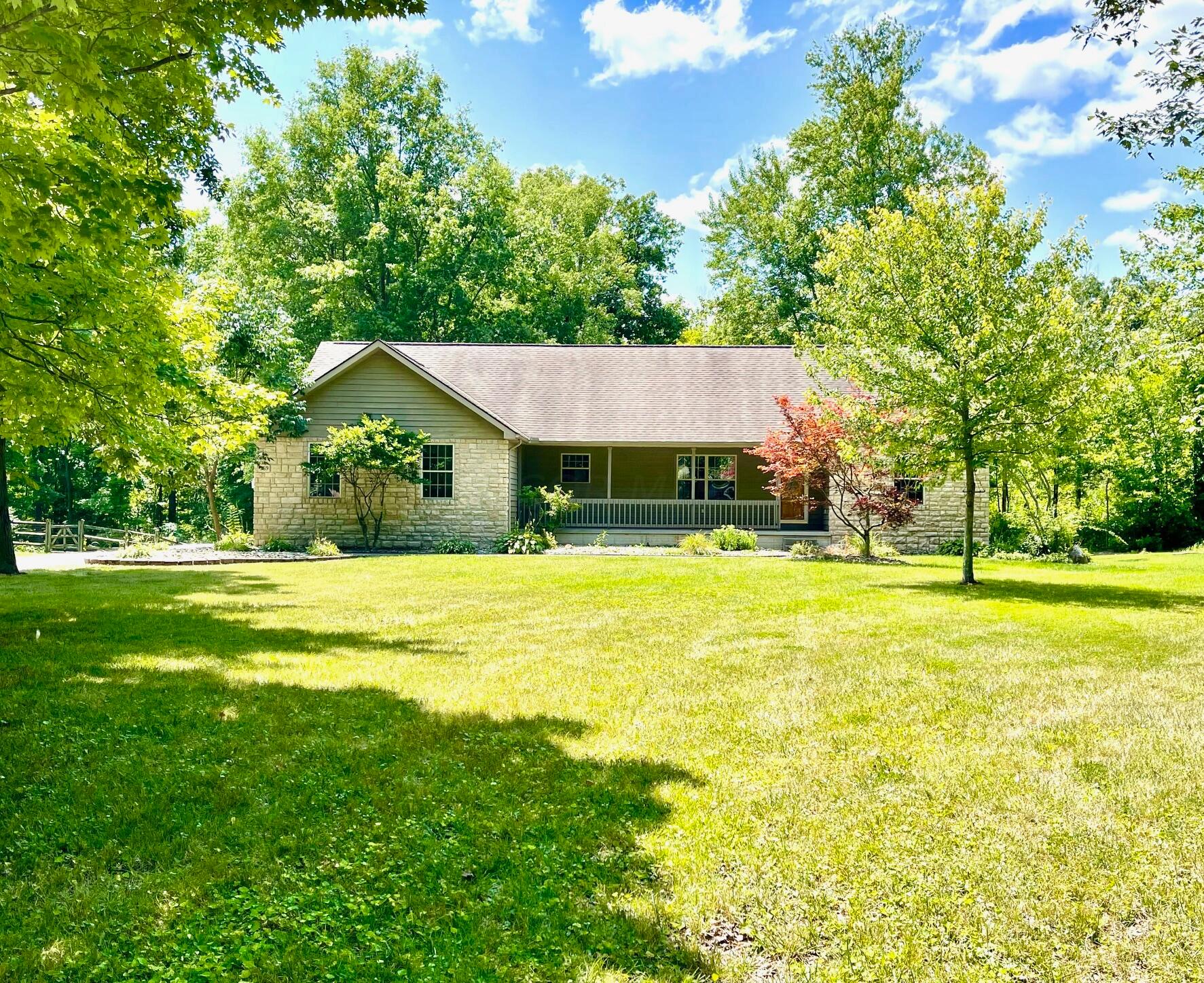 369 Riva Ridge Road Southwest Pataskala, OH 43062 - Photo 4 of 29 IMG_7754 (1)