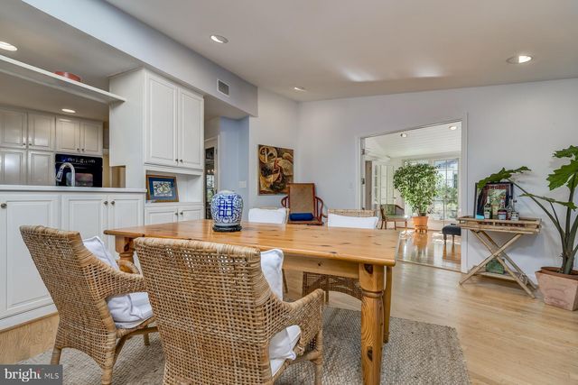 $1,480,000 | 5604 Ontario Circle, Bethesda, MD 20816