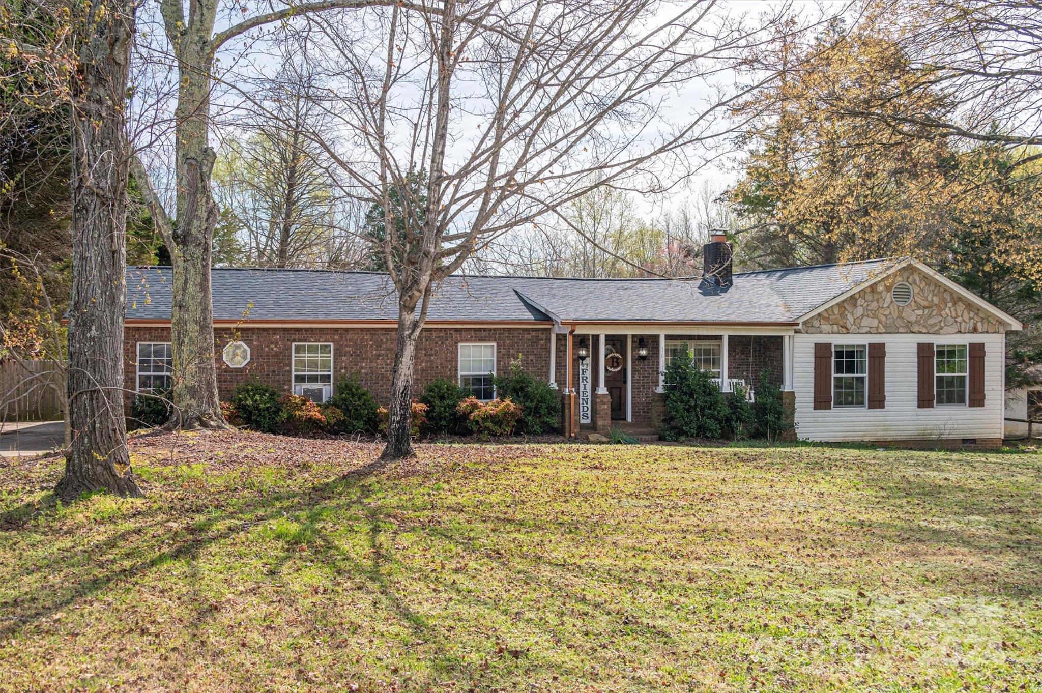 1637 York Road Kings Mountain, NC 28086 - Photo 1 of 34 Gallery Image 1
