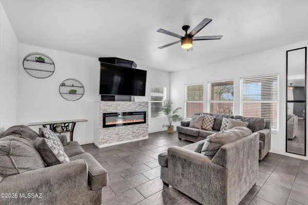 $333,000 | 6435 South Sunrise Valley Drive, Tucson, AZ 85706