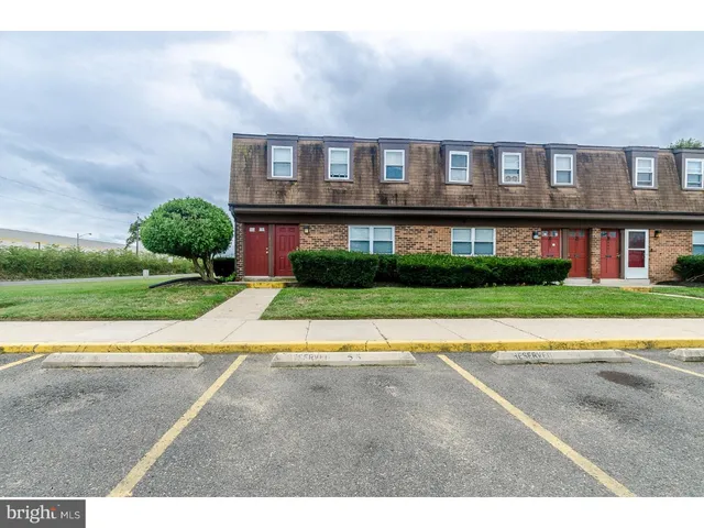 $1,450 | 801 Henri Court, Burlington, NJ 08016