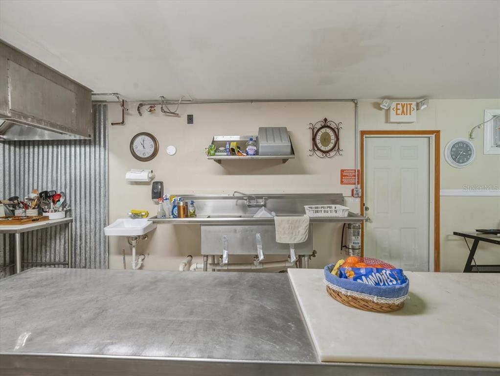 4001 Shoal Line Boulevard Hernando Beach, FL 34607 - Photo 31 of 90