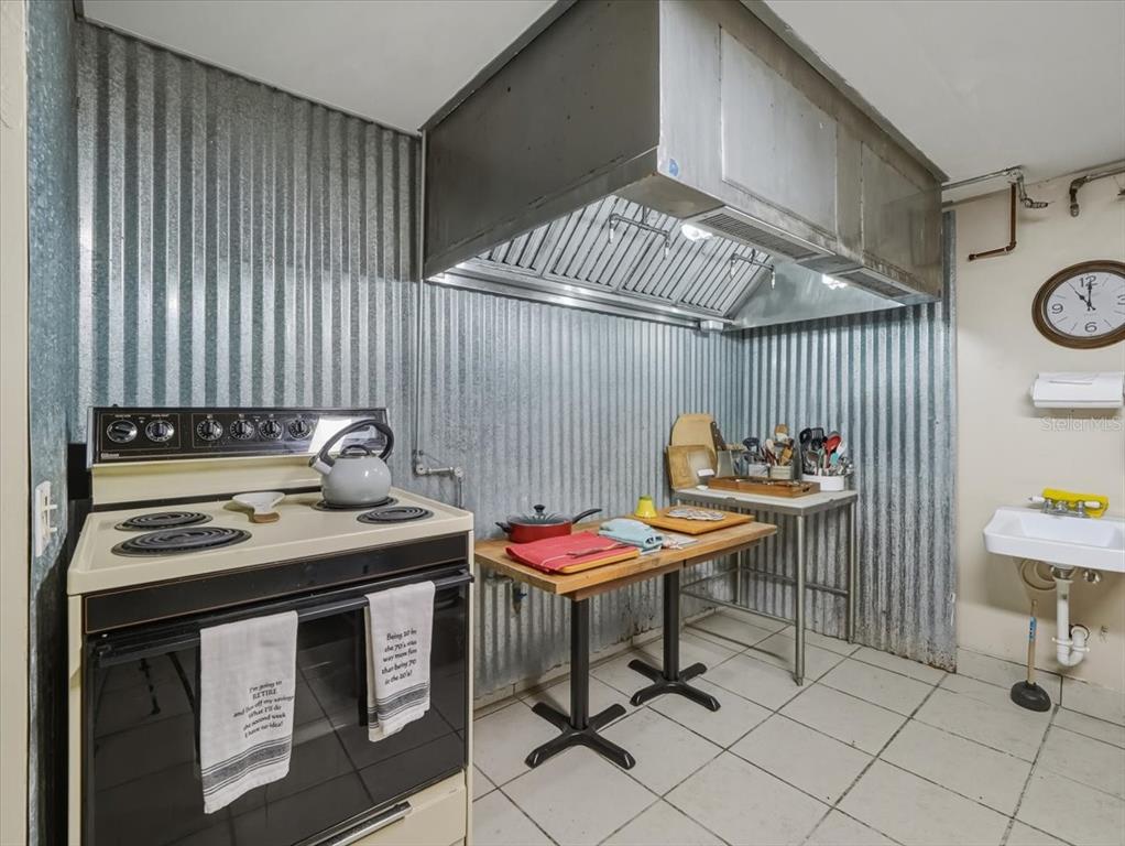 4001 Shoal Line Boulevard Hernando Beach, FL 34607 - Photo 32 of 90