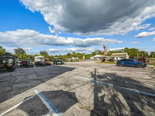 $2,050,000 | 4001 Shoal Line Boulevard, Hernando Beach, FL 34607