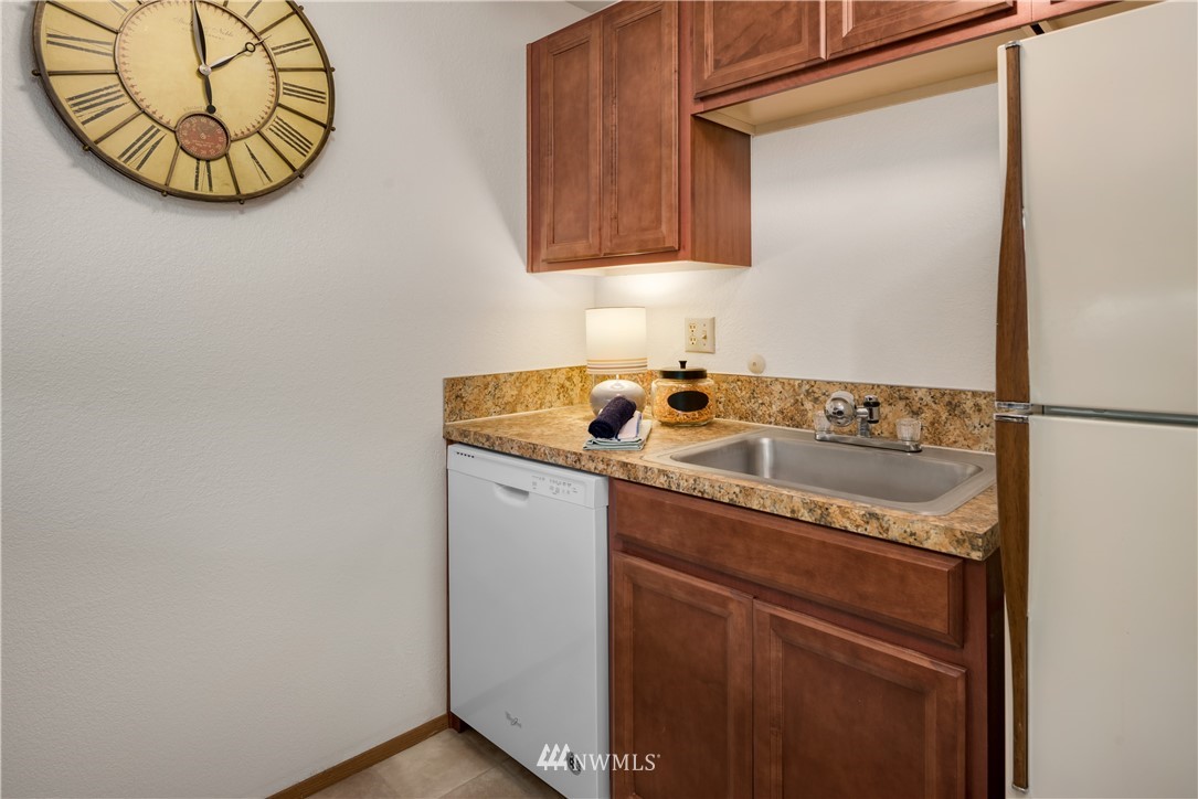 10822 East Riverside Drive, Unit A101 Bothell, WA 98011 - Photo 12 of 22