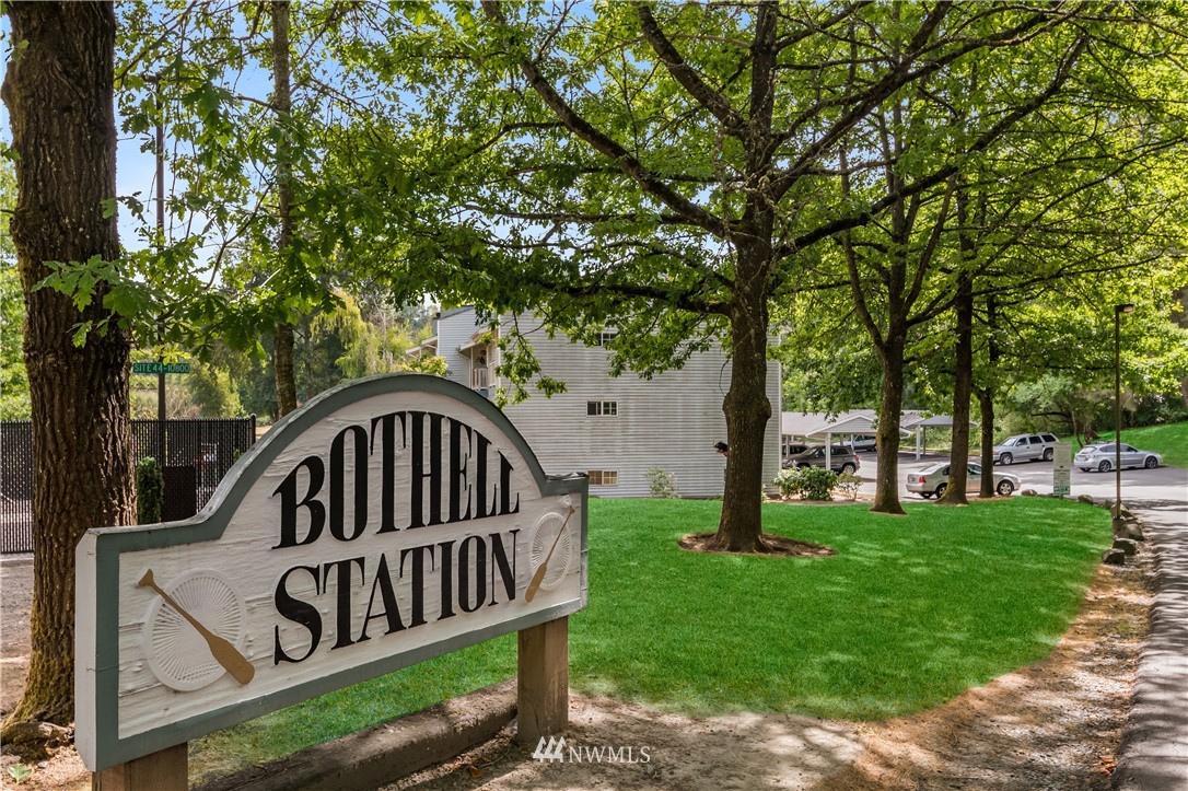 10822 East Riverside Drive, Unit A101 Bothell, WA 98011 - Photo 3 of 22