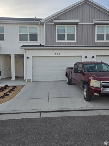 929 North 960 West Tremonton, UT 84337 - Photo 2 of 19