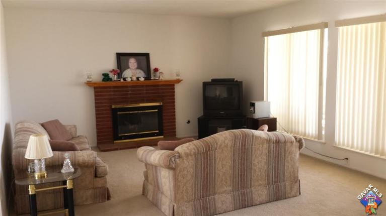 39014 Dianron Road Palmdale, CA 93551 - Photo 2 of 6 Additional Photo