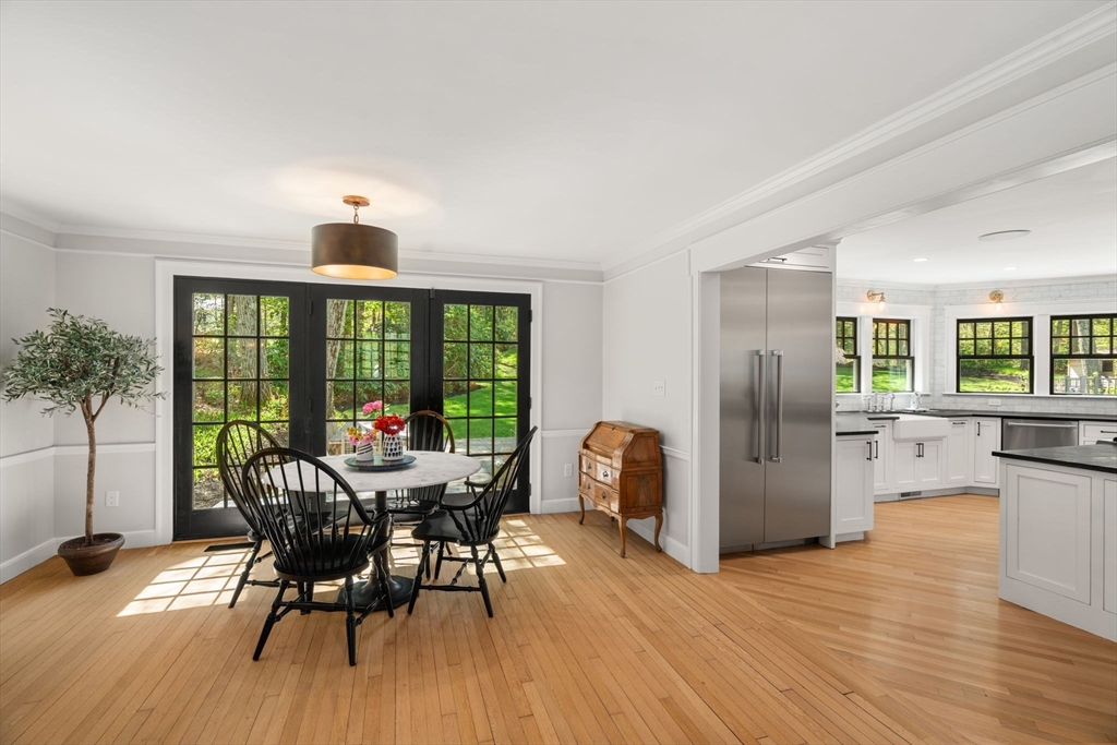 153 Ridgeway Road Weston, MA 02493 - Photo 10 of 42 Gallery Image 10