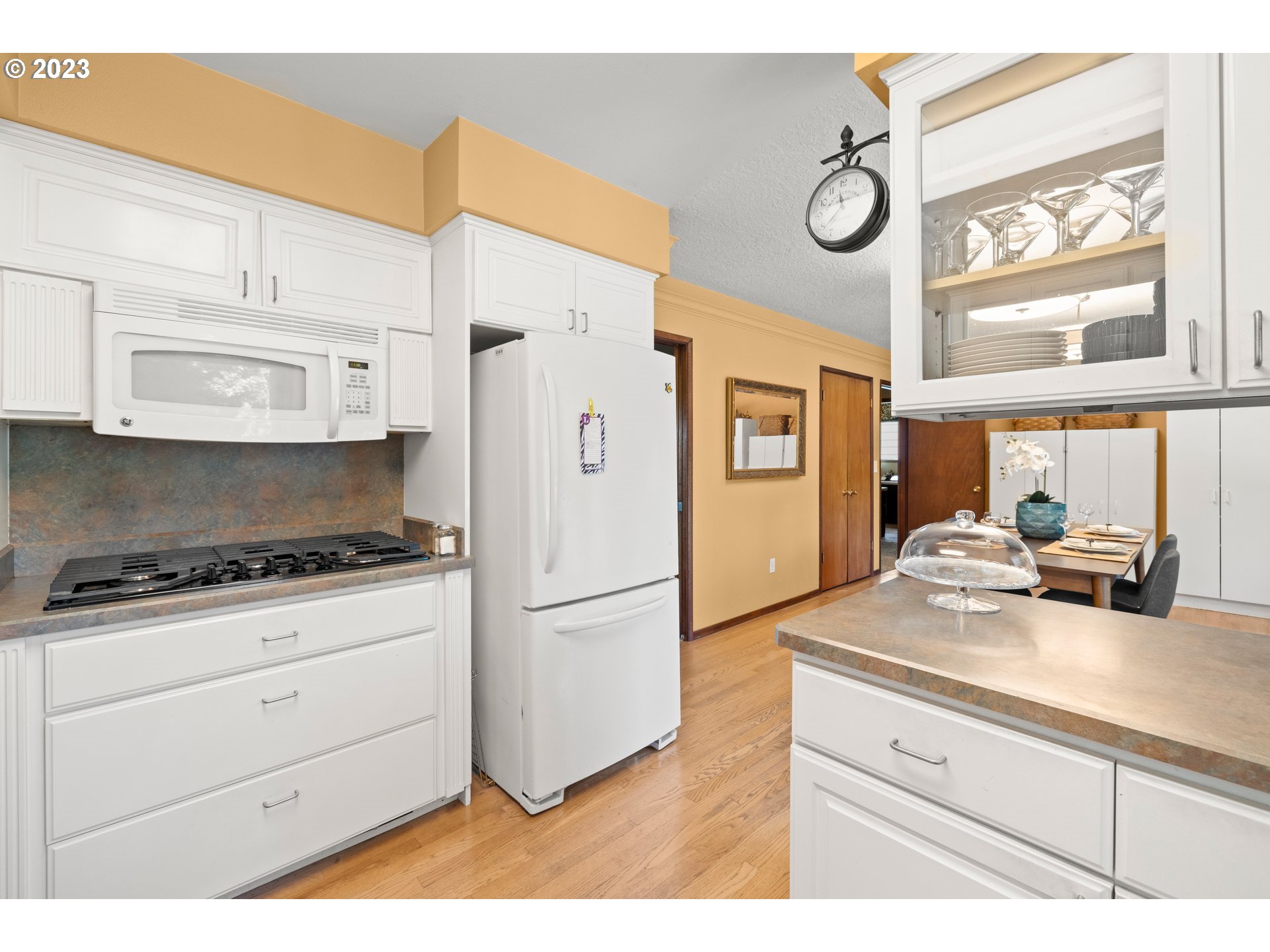 11625 Southwest Ridgecrest Drive Beaverton, OR 97008 - Photo 10 of 38 Gallery Image 10
