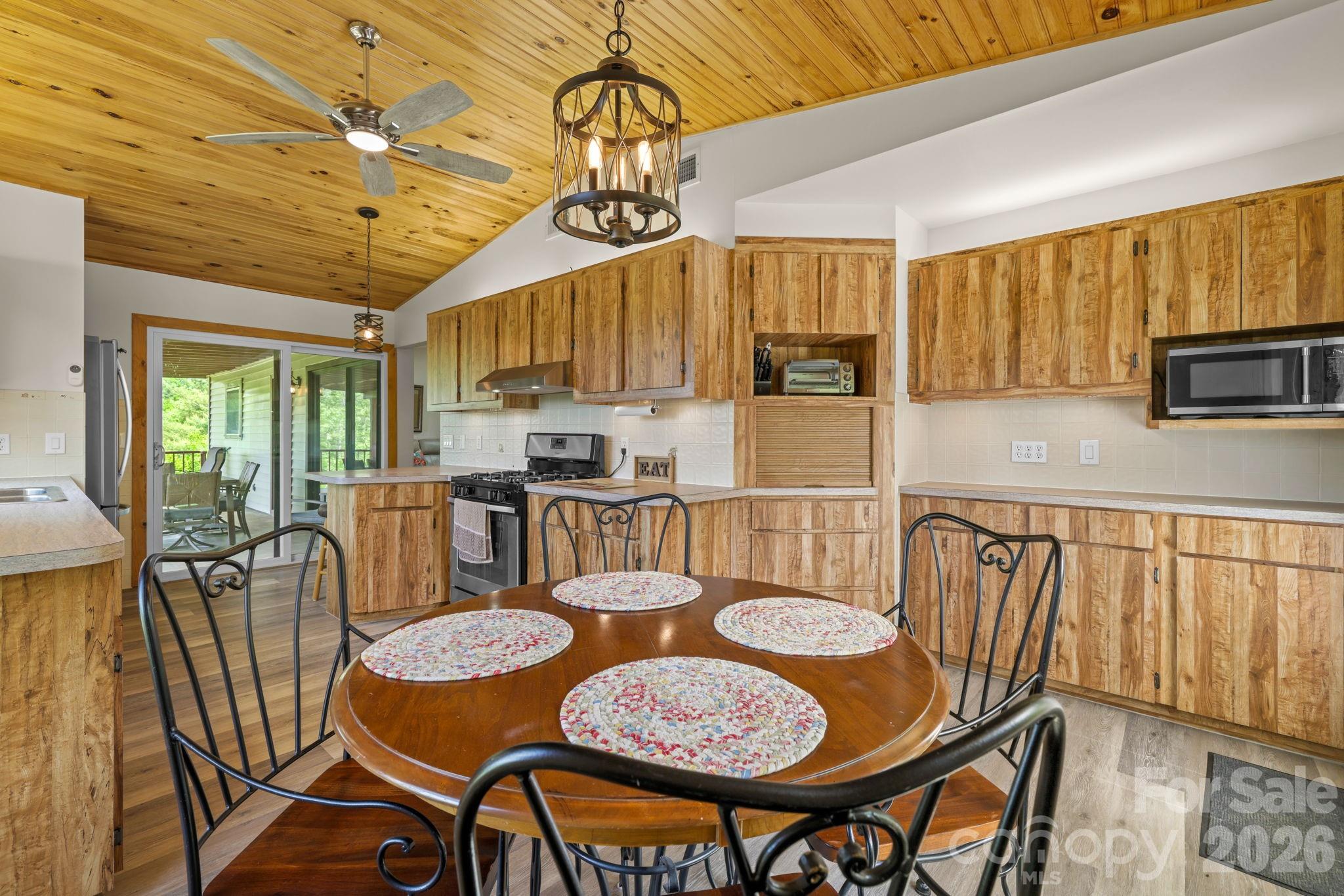 208 Quail Ridge Trail Franklin, NC 28734 - Photo 4 of 45