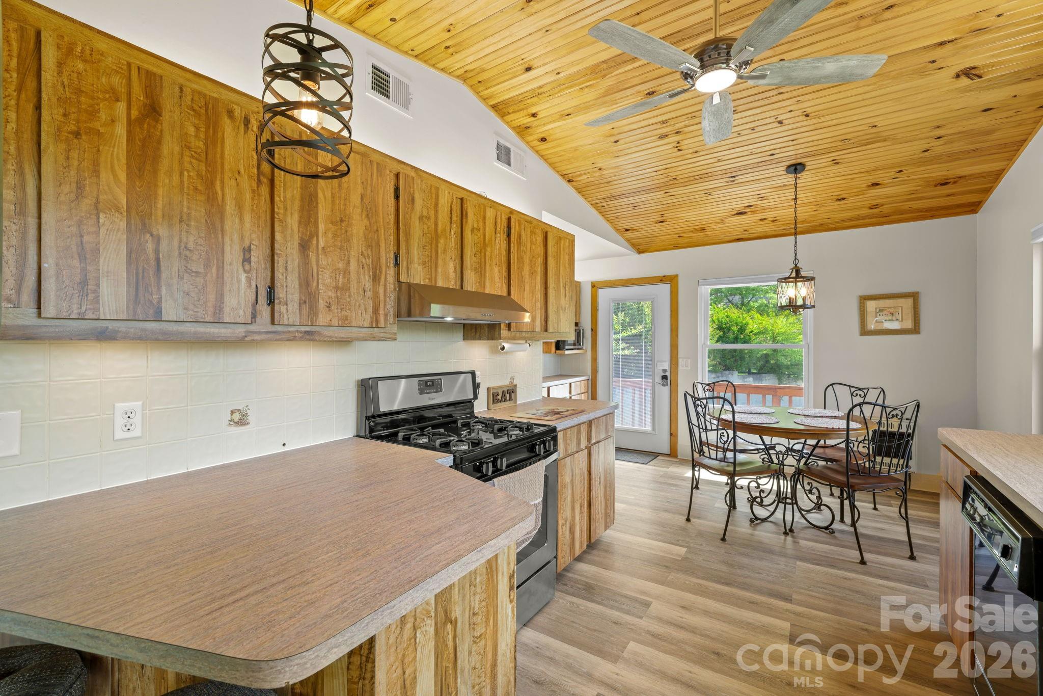 208 Quail Ridge Trail Franklin, NC 28734 - Photo 5 of 45
