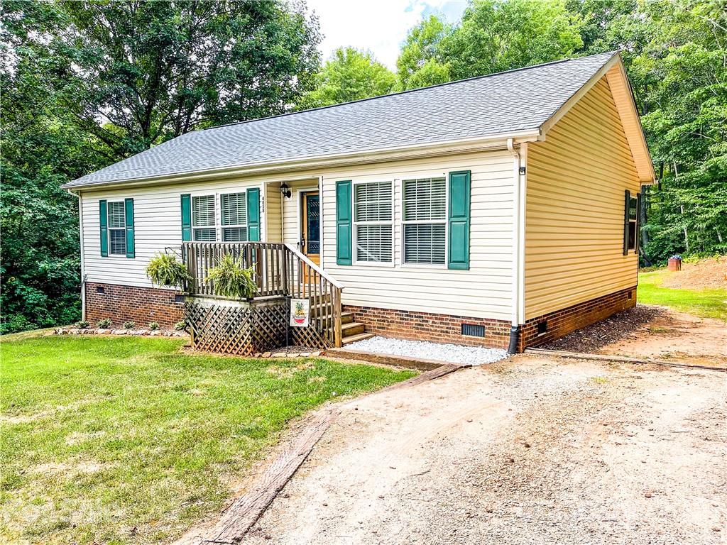 4858 Dolph Monroe Road Maiden, NC 28650 - Photo 3 of 29 Gallery Image 3