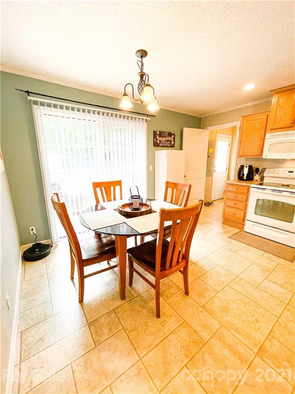4858 Dolph Monroe Road Maiden, NC 28650 - Photo 10 of 29 Gallery Image 10