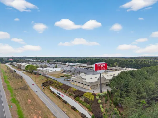 $1,116,000 | 530 Madison Street, Commerce, GA 30529