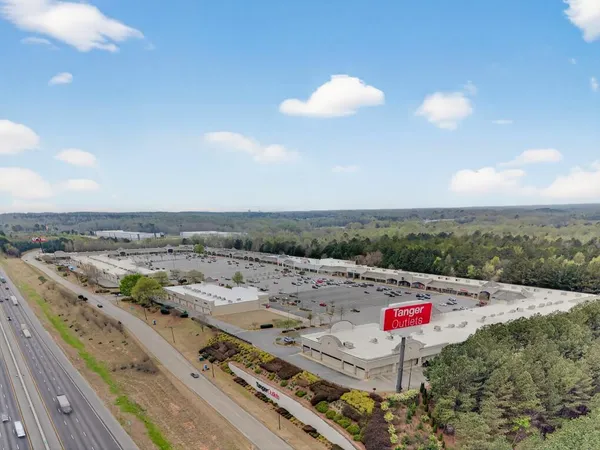 $1,116,000 | 530 Madison Street, Commerce, GA 30529