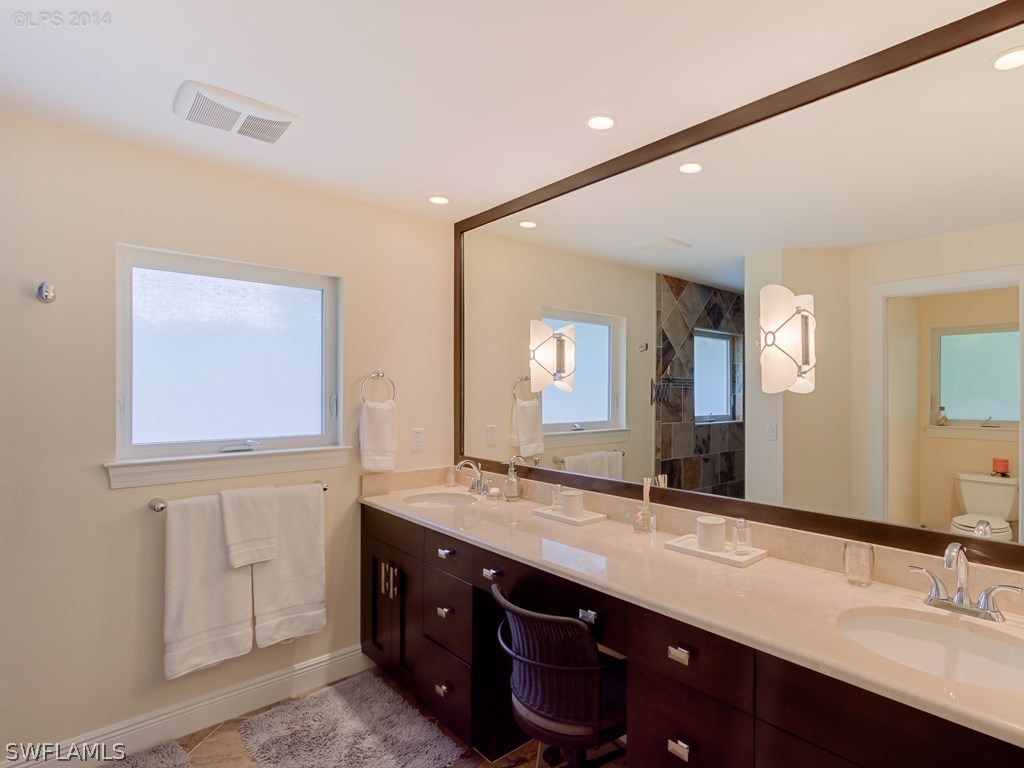 1058 Fish Crow Road Sanibel, FL 33957 - Photo 5 of 25 Gallery Image 5