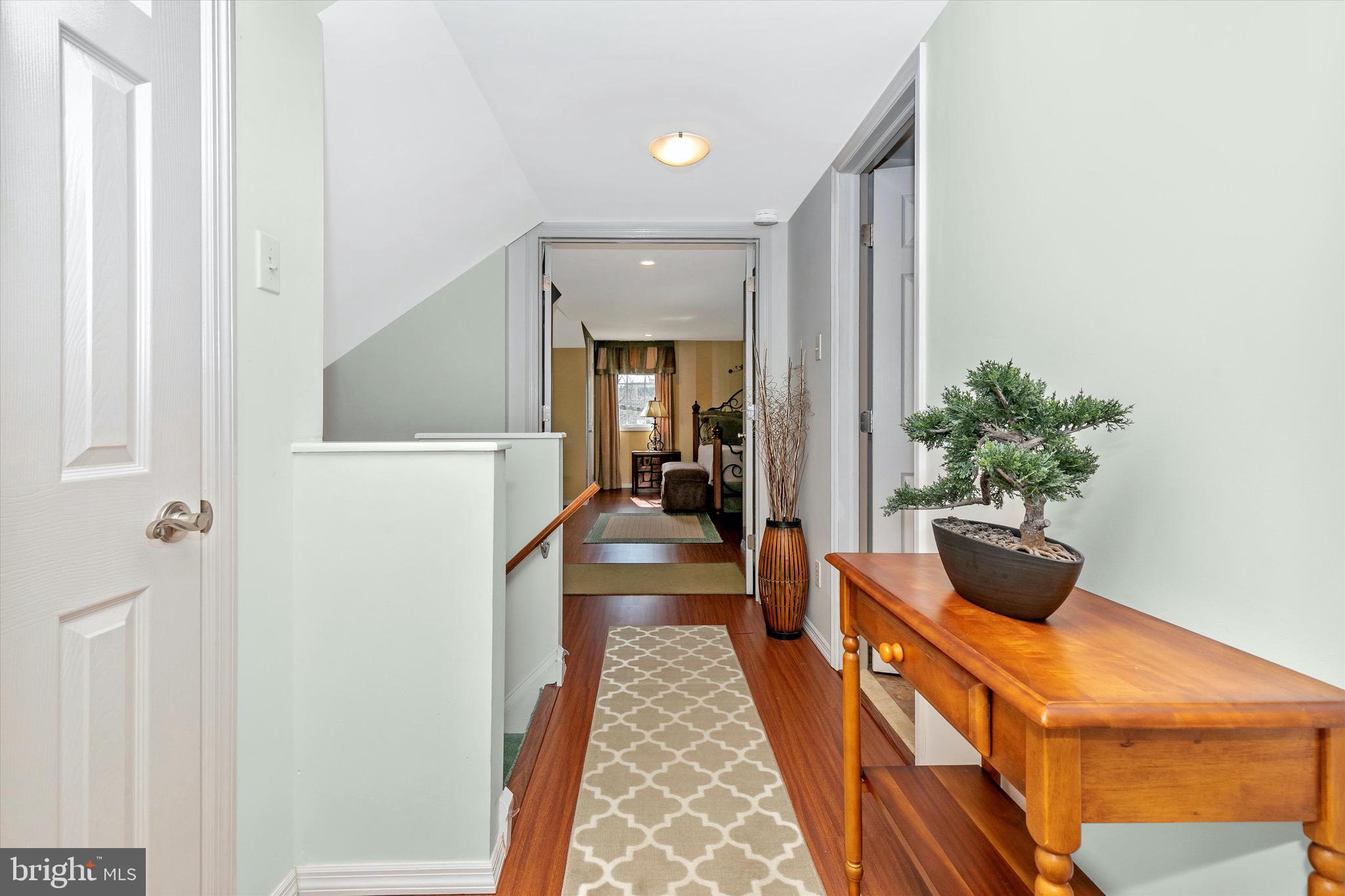 3113 Hayes Road Norristown, PA 19403 - Photo 21 of 36 Second level hallway