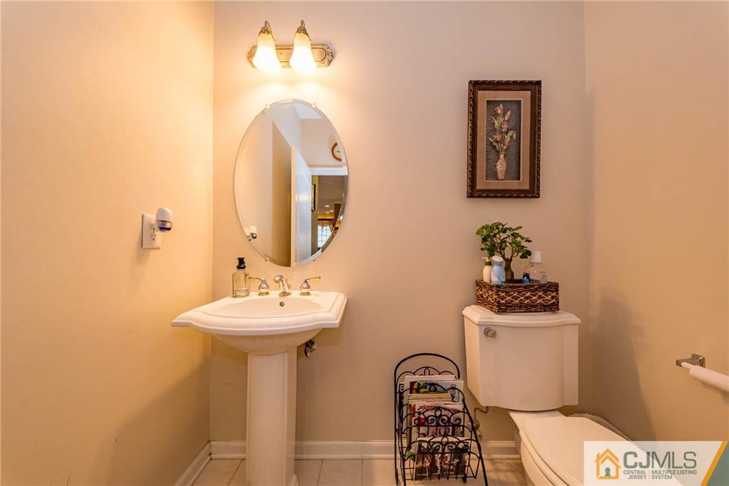37 Cayuga Road Bordentown, NJ 08505 - Photo 11 of 25 Gallery Image 11