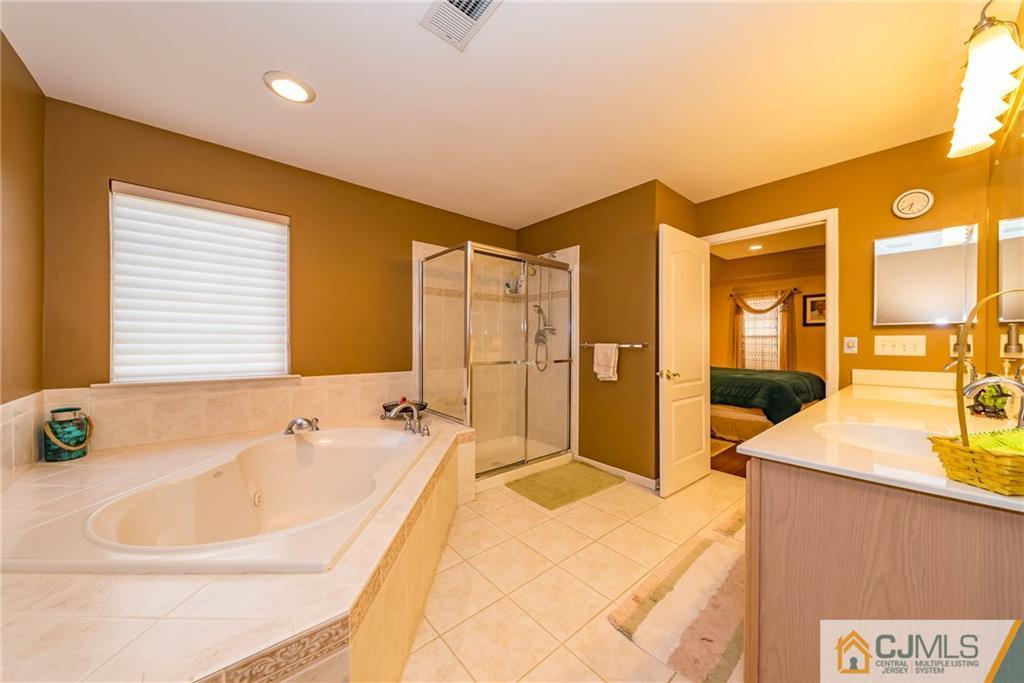 37 Cayuga Road Bordentown, NJ 08505 - Photo 19 of 25 Gallery Image 19