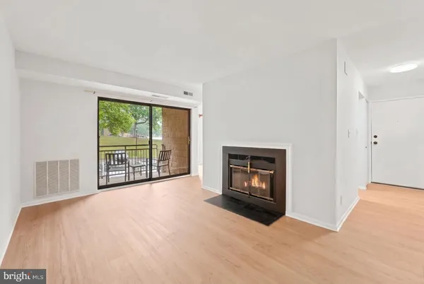 $1,700 | 6003 Majors Lane, Unit 8 O20, Columbia, MD 21045