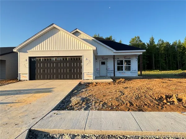 $329,900 | 5700 Harmony Wds Drive, Unit 1020, Memphis, IN 47143