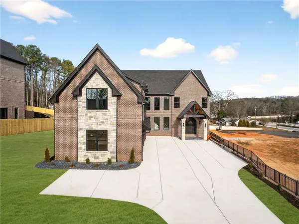 $2,100,000 | 403 Thunder Road, Buford, GA 30518