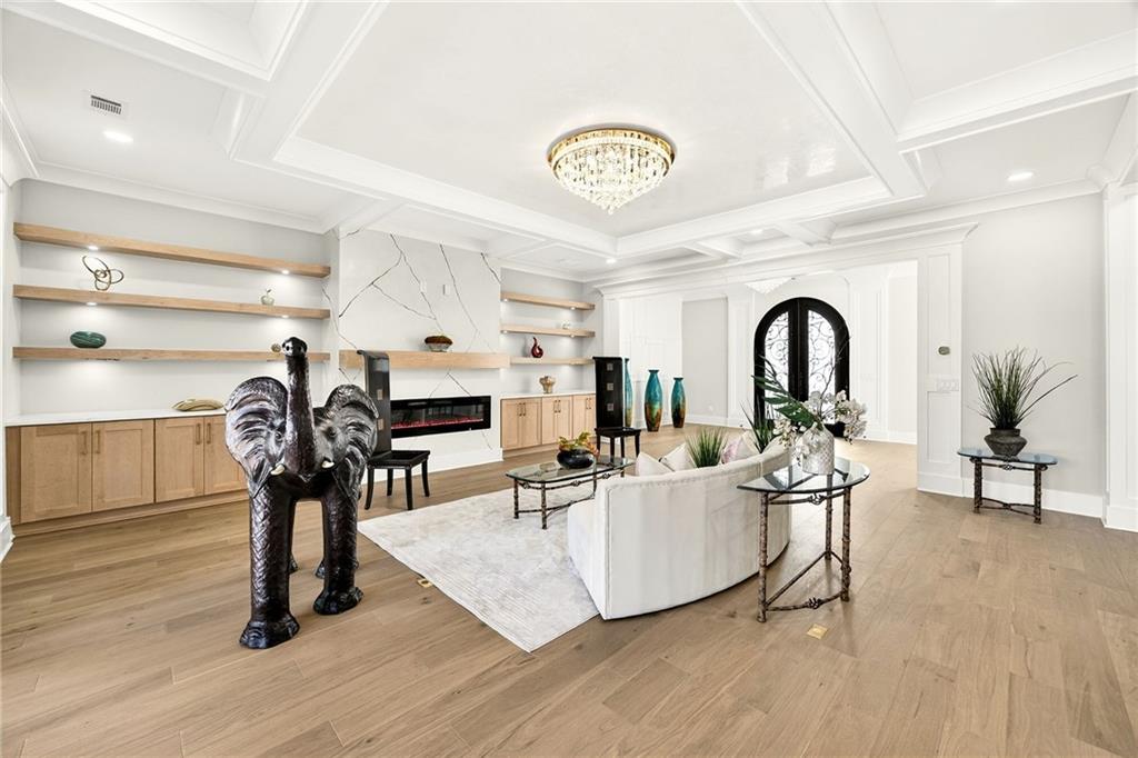 403 Thunder Road Buford, GA 30518 - Photo 18 of 92