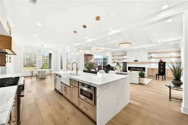 $2,100,000 | 403 Thunder Road, Buford, GA 30518