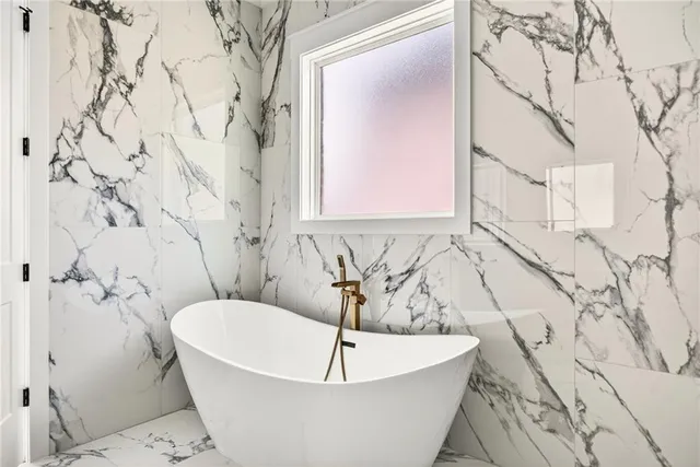 $2,199,900 | 403 Thunder Road, Buford, GA 30518