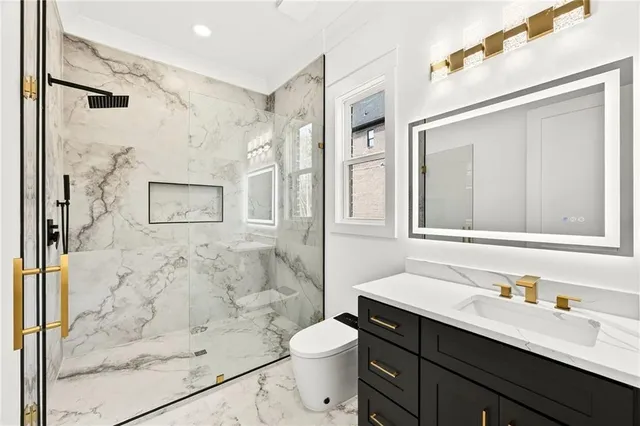 $2,199,900 | 403 Thunder Road, Buford, GA 30518