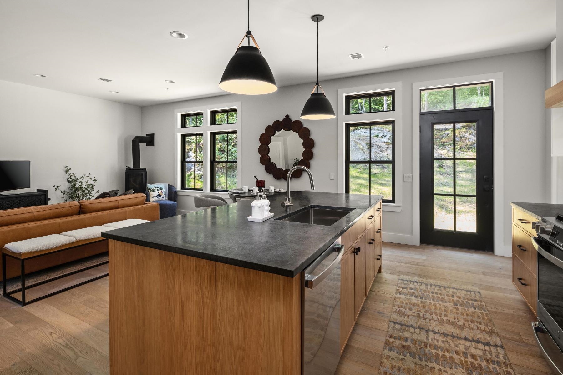 3148 Mountain Road, Unit 8 Stowe, VT 05672 - Photo 9 of 59 Gallery Image 9