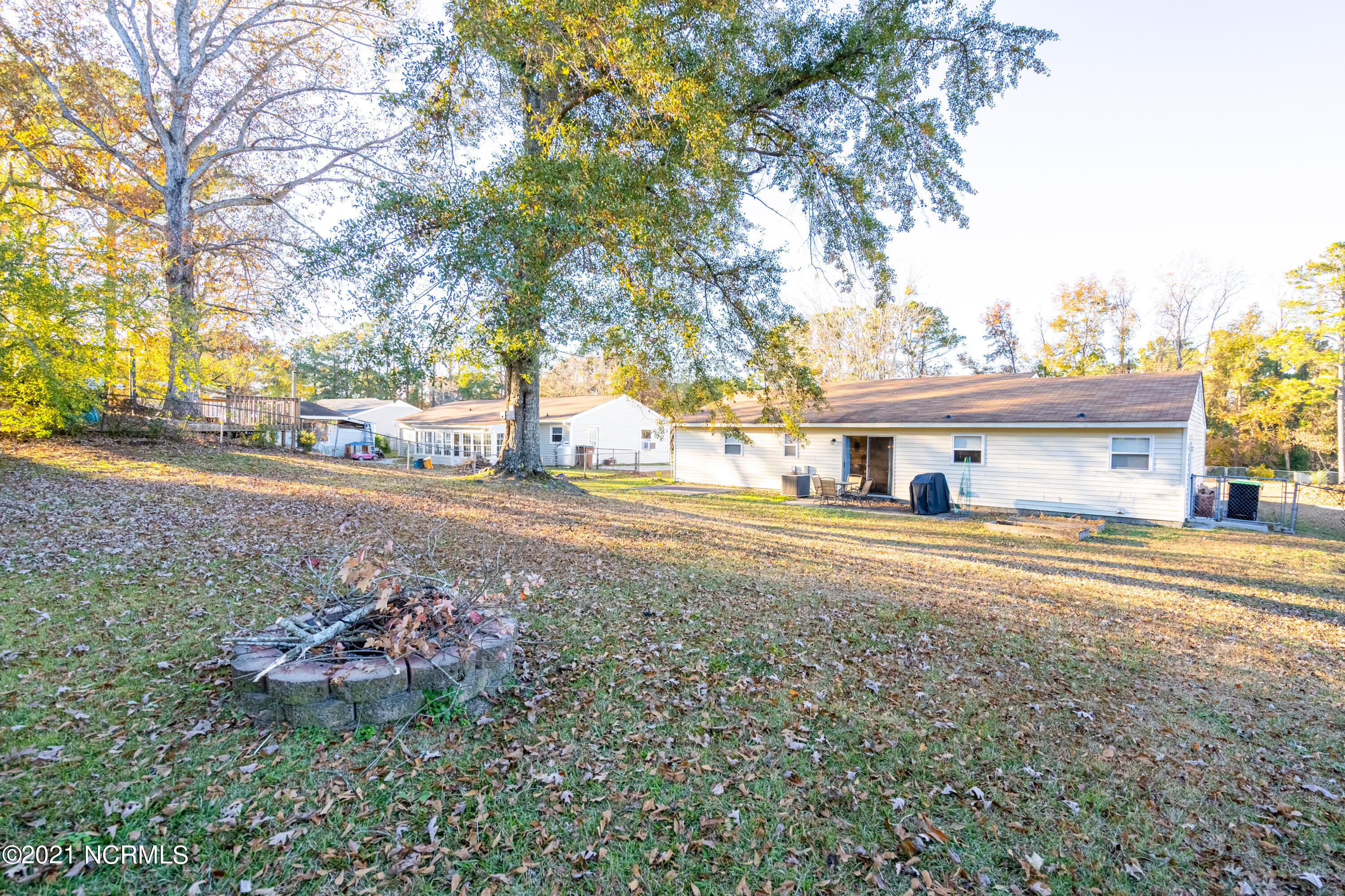 2708 Country Club Road Jacksonville, NC 28546 - Photo 19 of 21 17