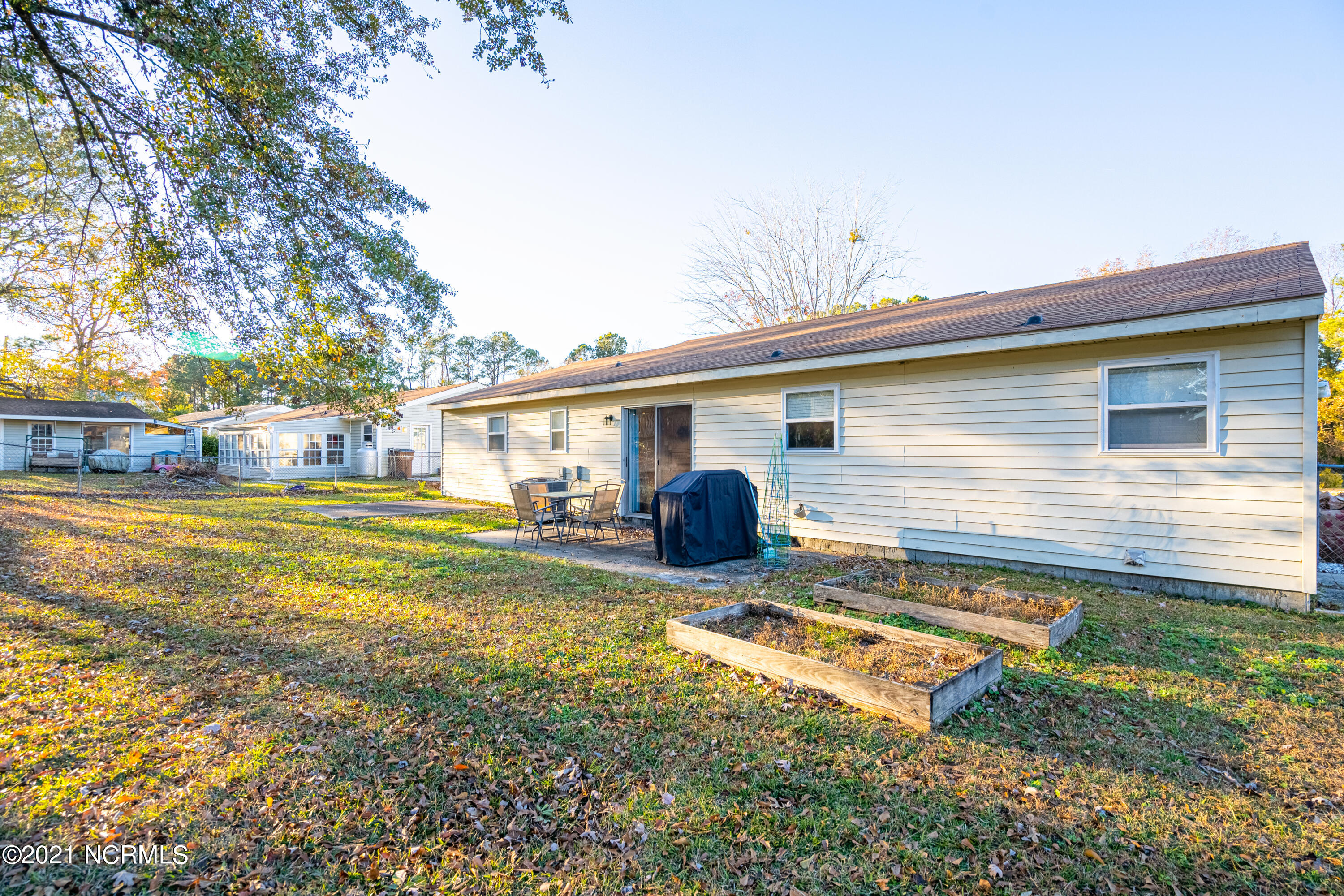 2708 Country Club Road Jacksonville, NC 28546 - Photo 20 of 21 18