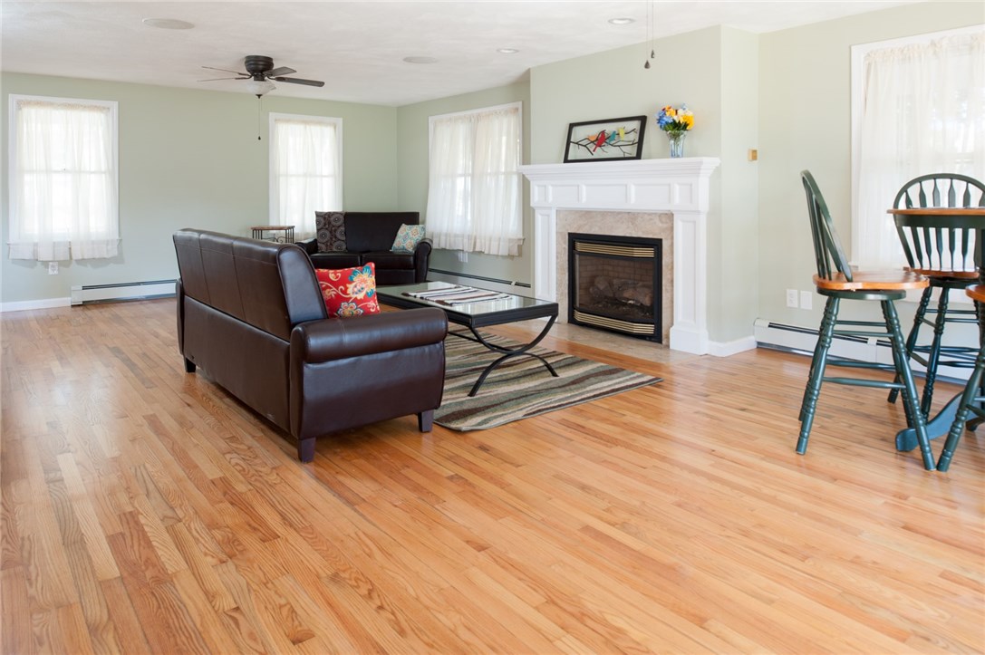70 Viewesta Road Warwick, RI 02886 - Photo 13 of 33