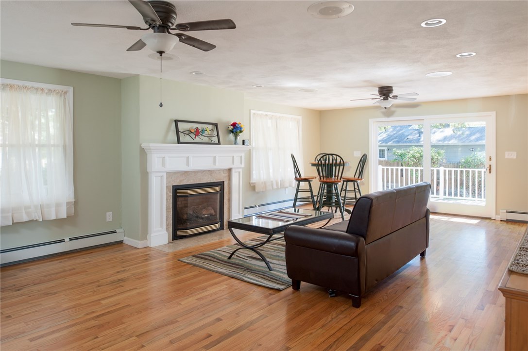 70 Viewesta Road Warwick, RI 02886 - Photo 14 of 33