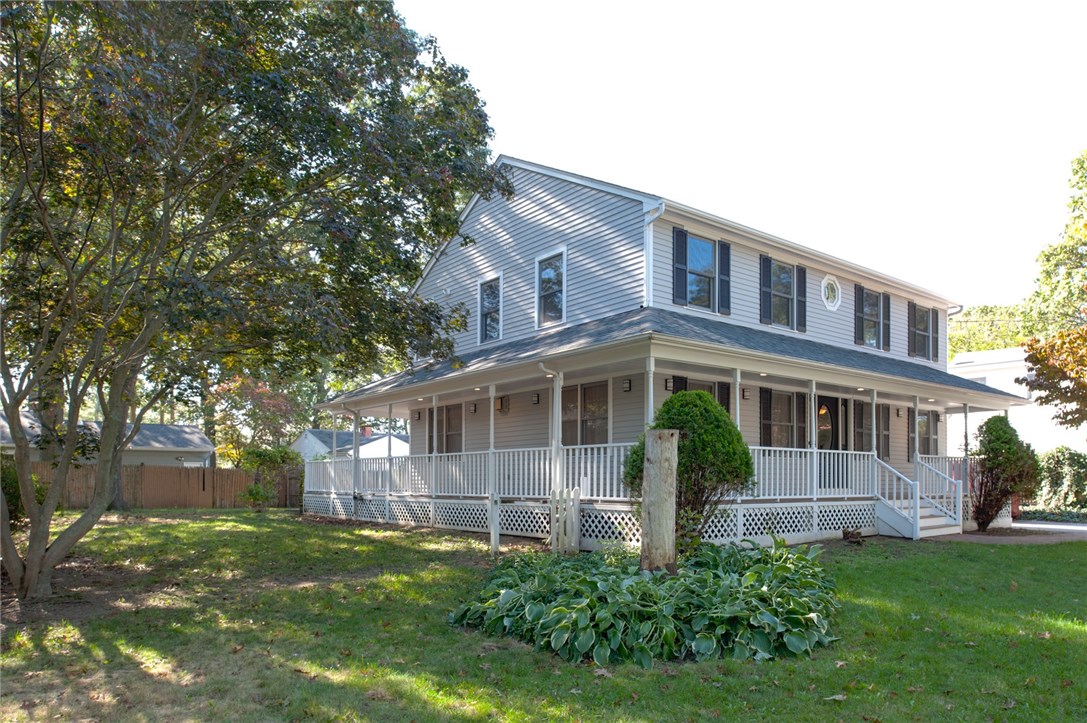 70 Viewesta Road Warwick, RI 02886 - Photo 2 of 33