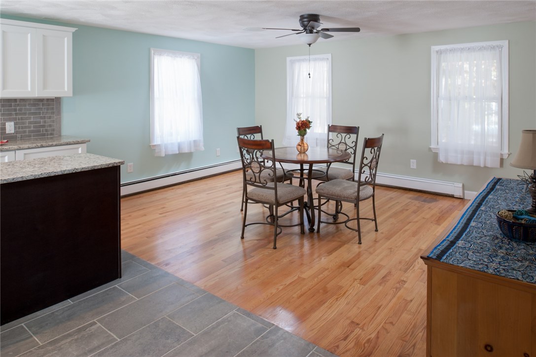 70 Viewesta Road Warwick, RI 02886 - Photo 5 of 33