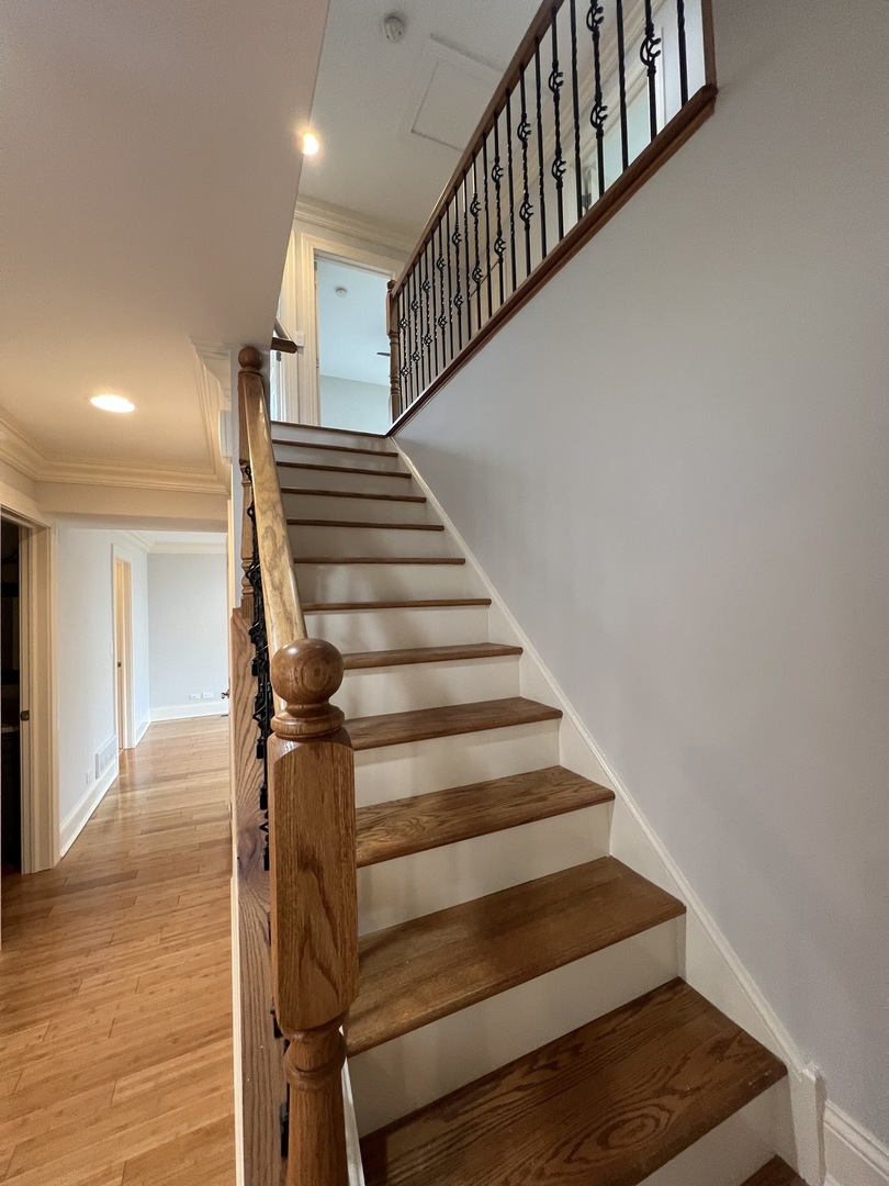 1108 Devonshire Road Buffalo Grove, IL 60089 - Photo 11 of 22 a view of entryway
