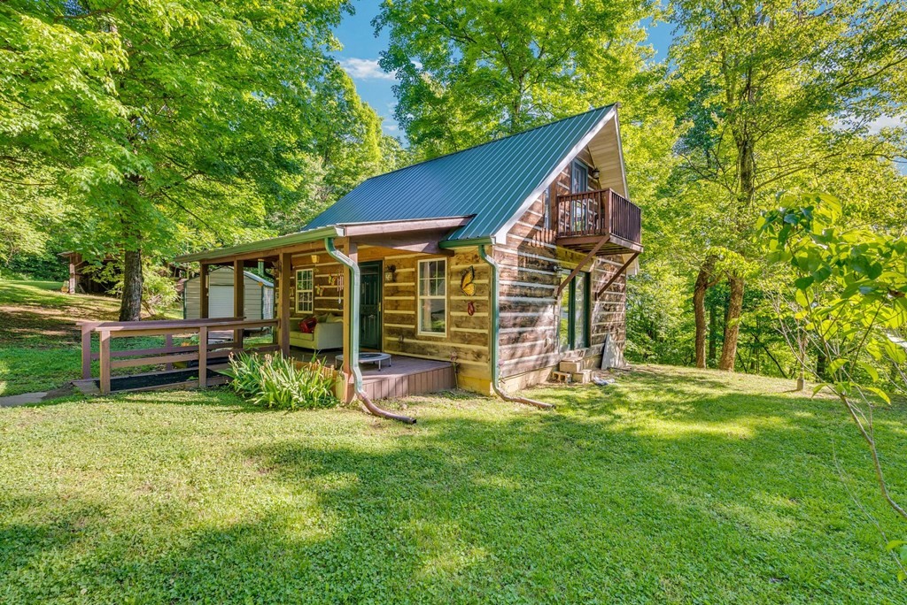 755 Woody Road Byrdstown, TN 38549 - Photo 3 of 37