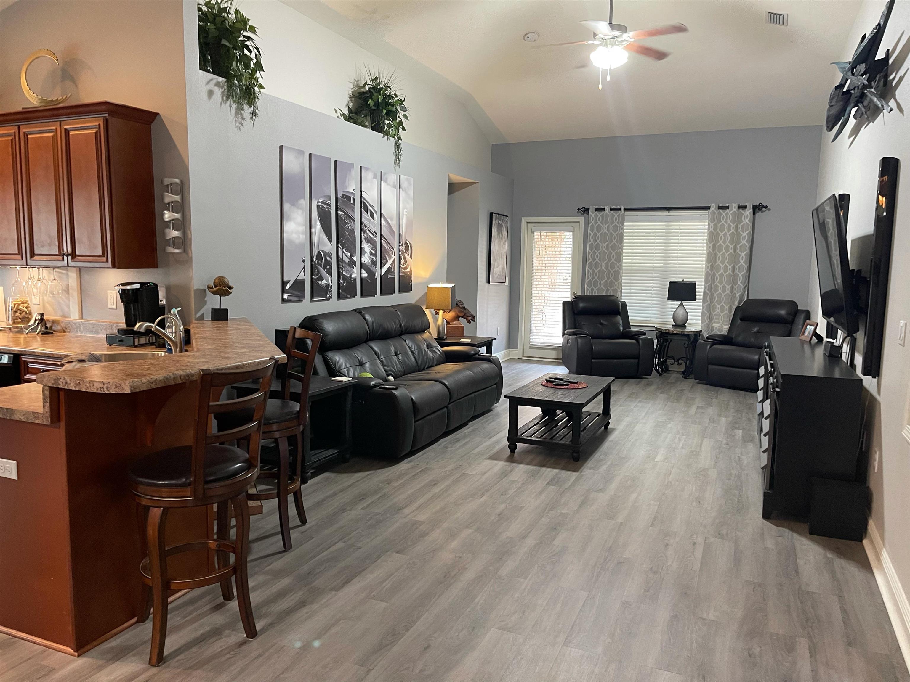 17001 Russet Court Foley, AL 36535 - Photo 10 of 21 Living Room