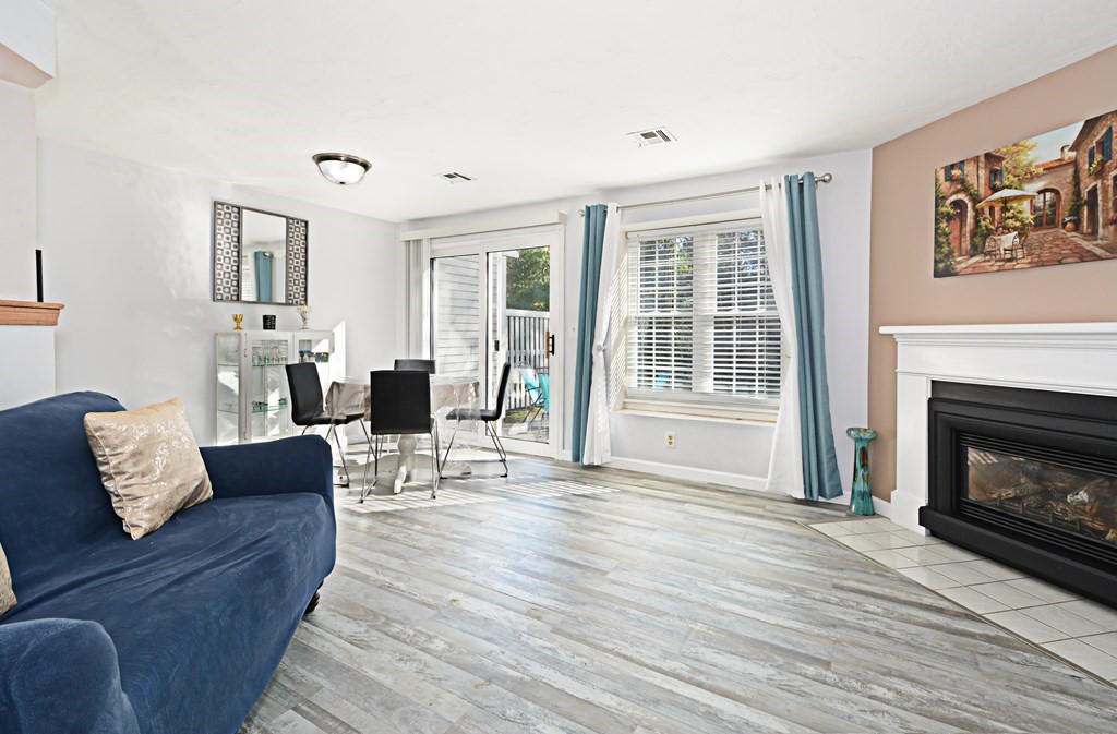 612 Ridgefield Circle, Unit B Clinton, MA 01510 - Photo 11 of 37 Gallery Image 11