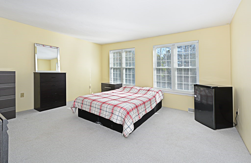 612 Ridgefield Circle, Unit B Clinton, MA 01510 - Photo 24 of 37 Gallery Image 24