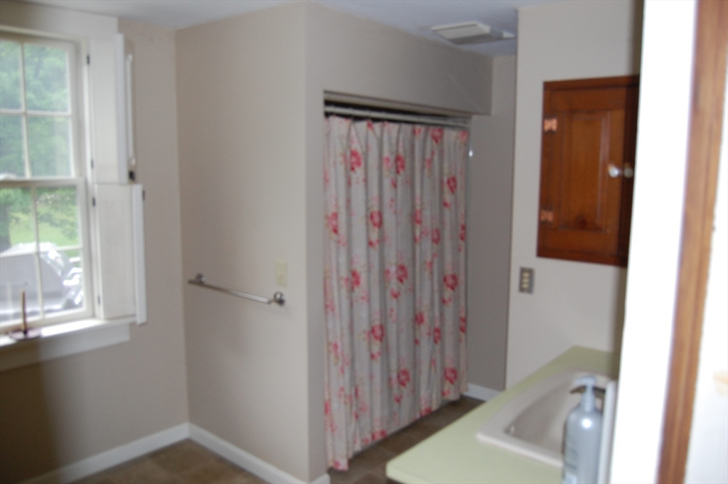 622 Spencer Road Oakham, MA 01068 - Photo 20 of 37