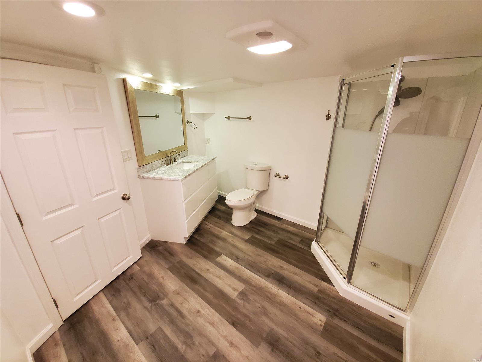 702 Hollywood Heights Road Caseyville, IL 62232 - Photo 10 of 17 Gallery Image 10